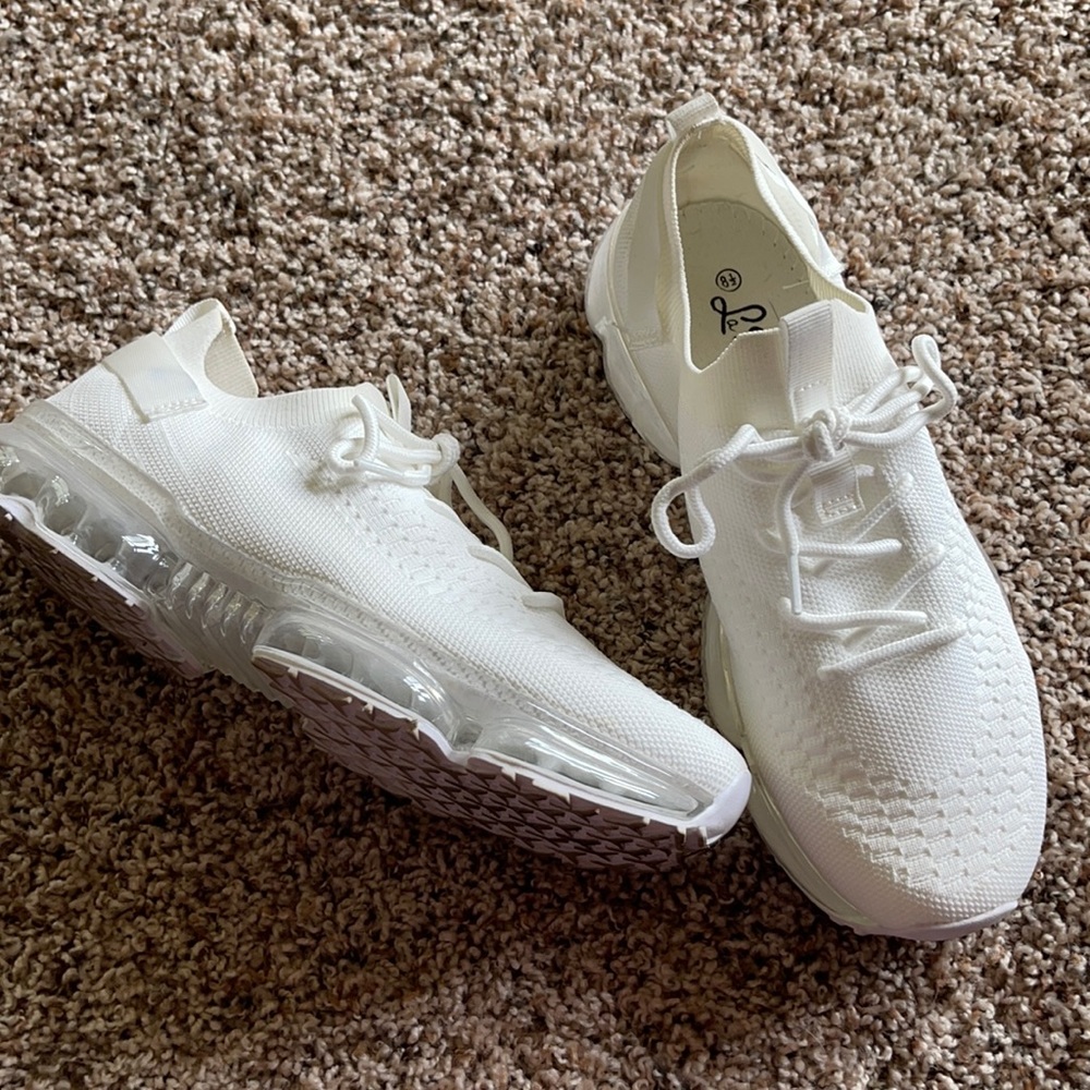White shoes. 8 1/2